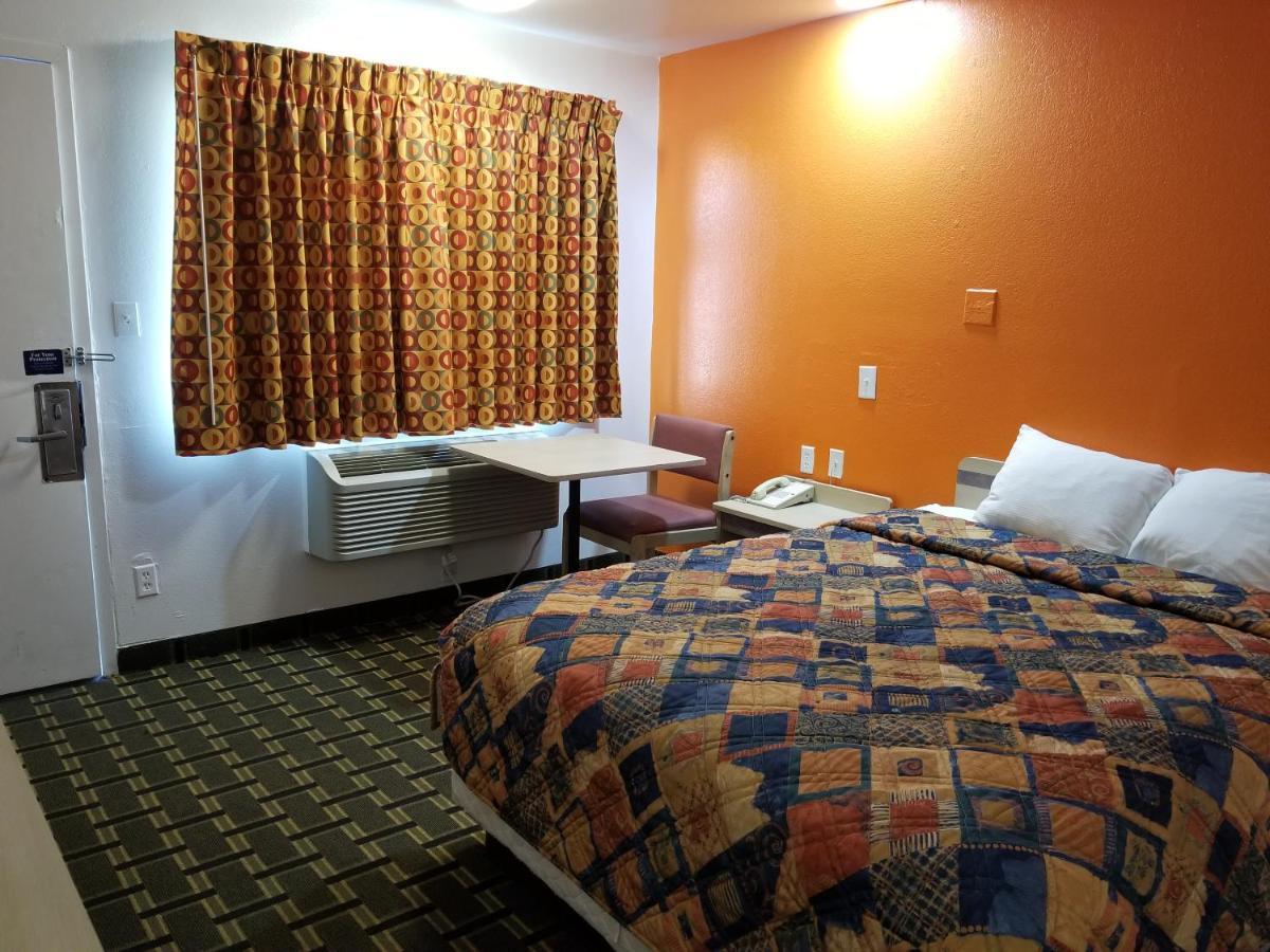 Nights Stay Hotel Tulsa Buitenkant foto